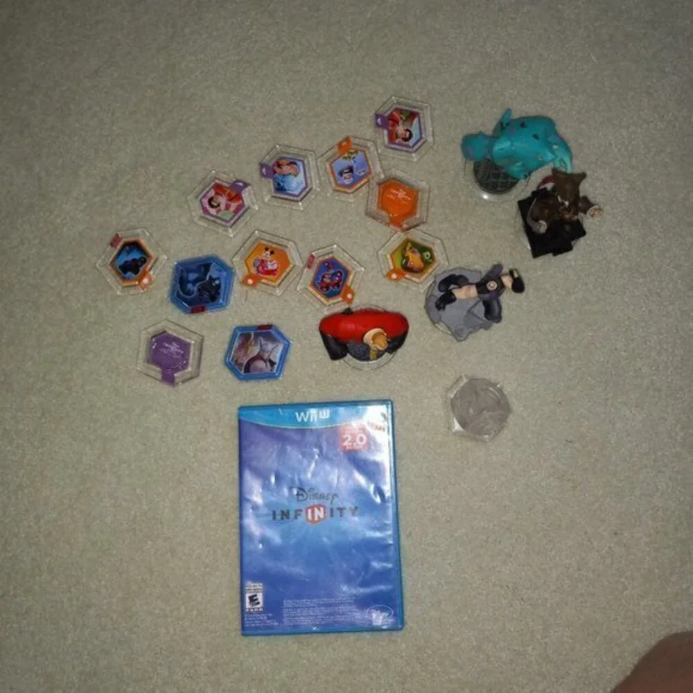 Disney Infinity 2.0 Starter Bundle (Stand not included)